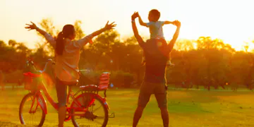 7 Ways for Working Parents to Stay Connected with Their Kids During the Summer
